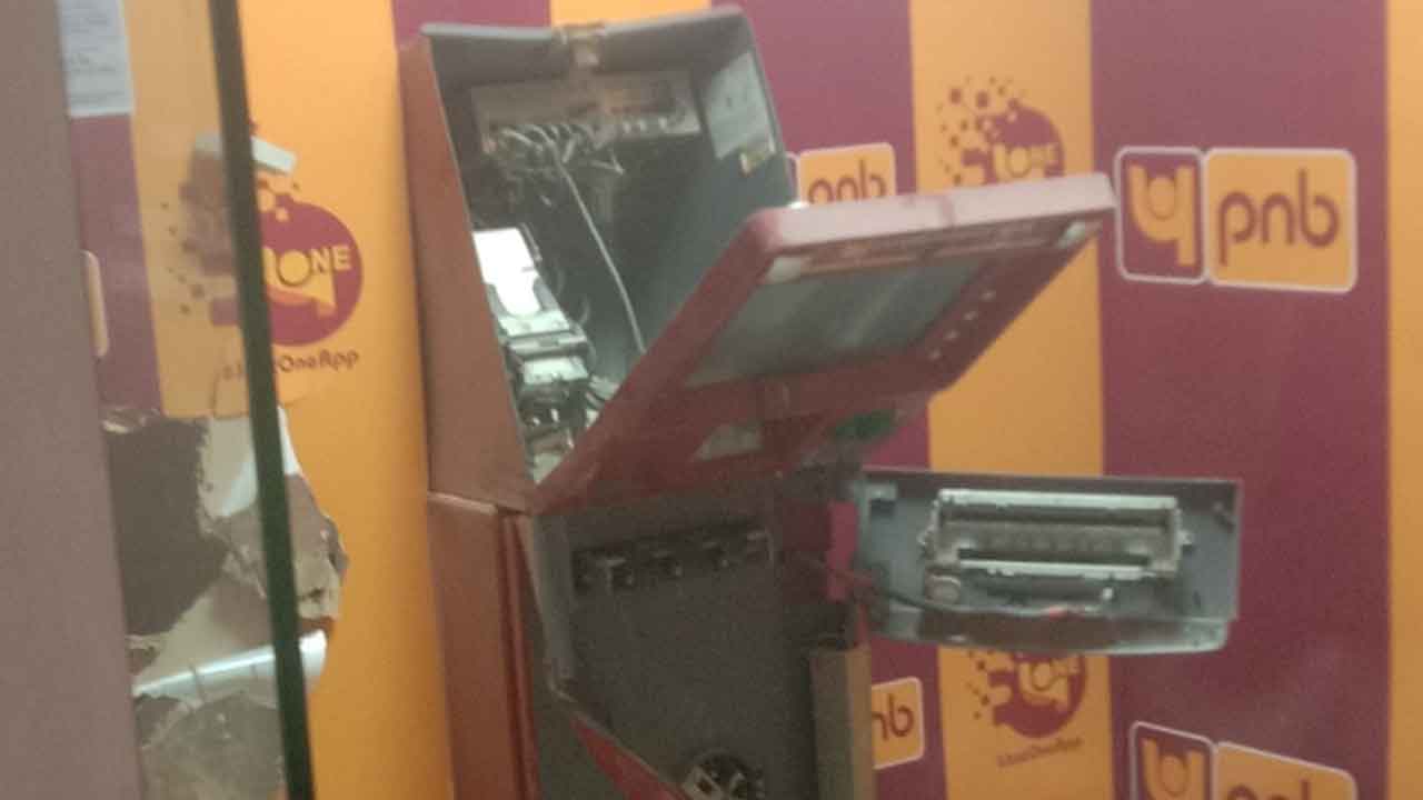 ATM | గద్వాలలో ఏటీఎం చోరీకి దుండగుల యత్నం