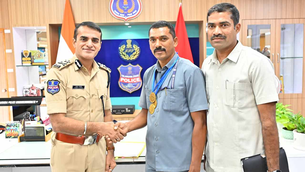 అనిల్‌కు నాలుగు పతకాలు