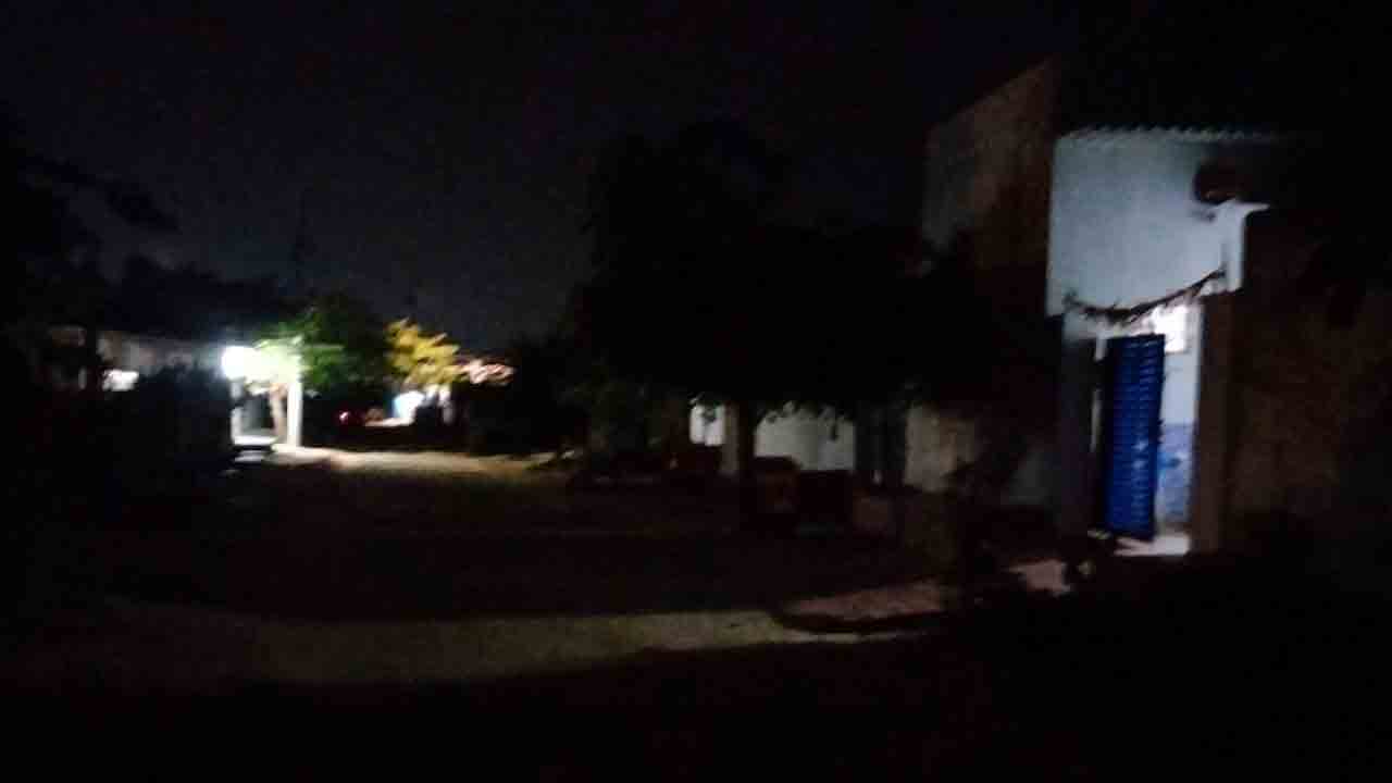 కరెంట్‌ పోతే వచ్చేదెప్పుడో?