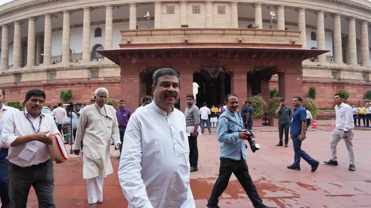 రెండు రోజుల్లో నీట్‌ పీజీ కొత్త షెడ్యూల్‌