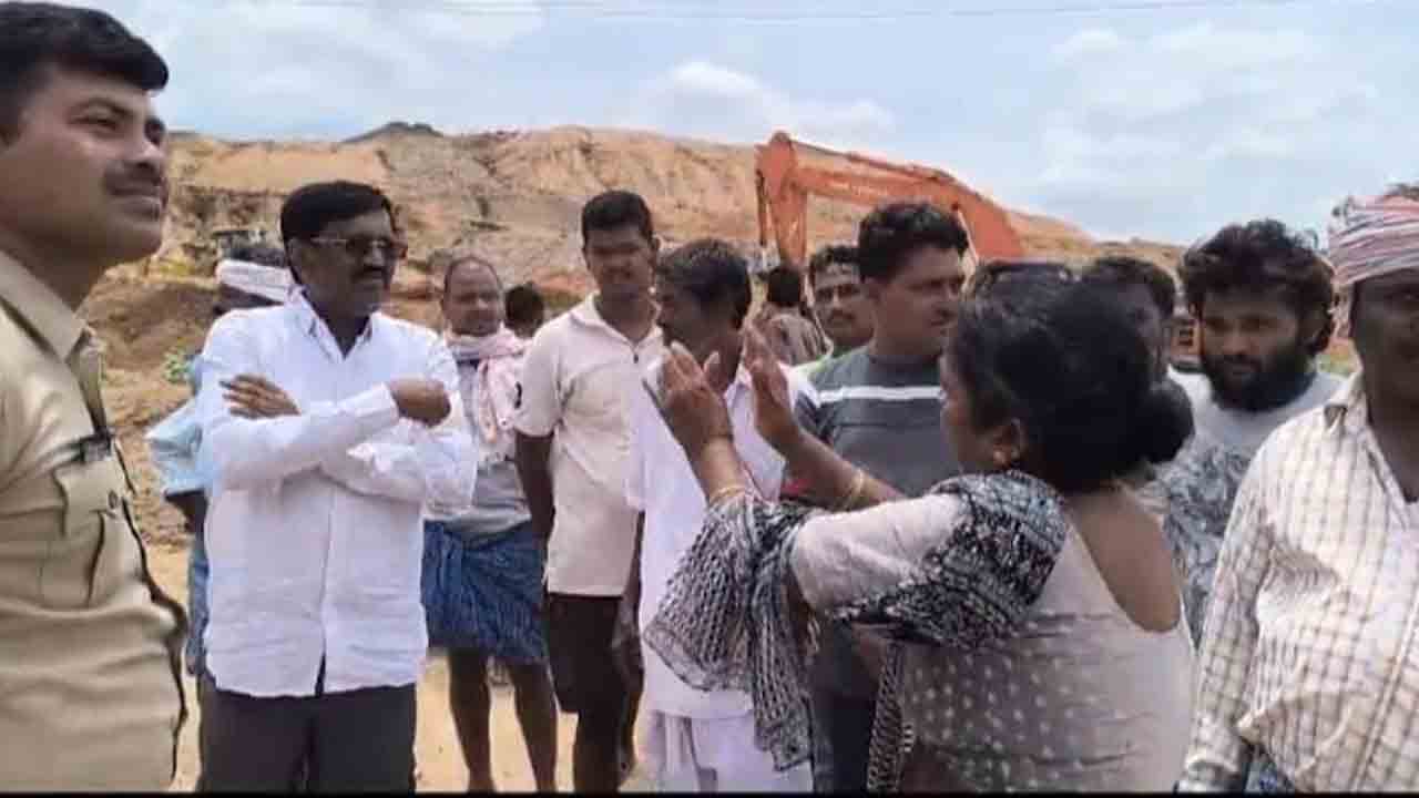 శివన్నగూడెం ప్రాజెక్టు పనుల అడ్డగింత