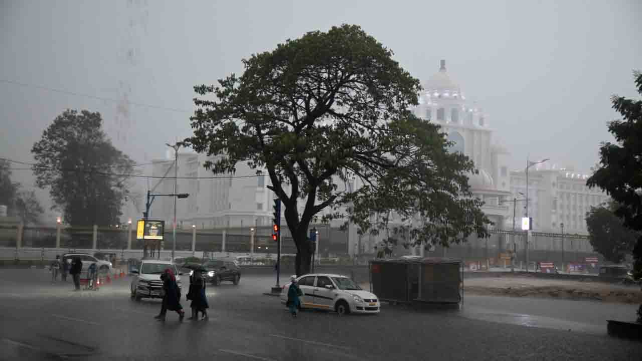 Rains | గ్రేటర్ హైద‌రాబాద్‌లో పలు చోట్ల జల్లులు.. రాబోయే 2 రోజుల్లో వ‌ర్ష సూచ‌న‌..!