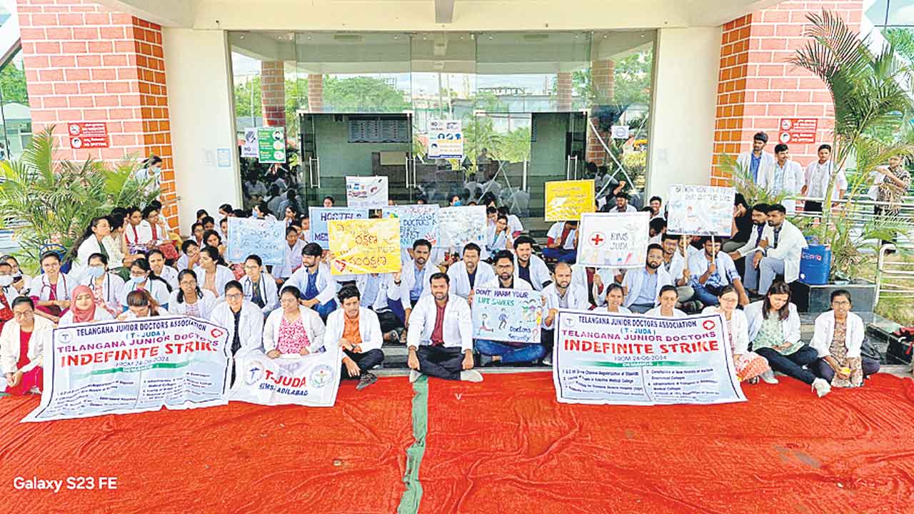 ఆందోళన ఉధృతం