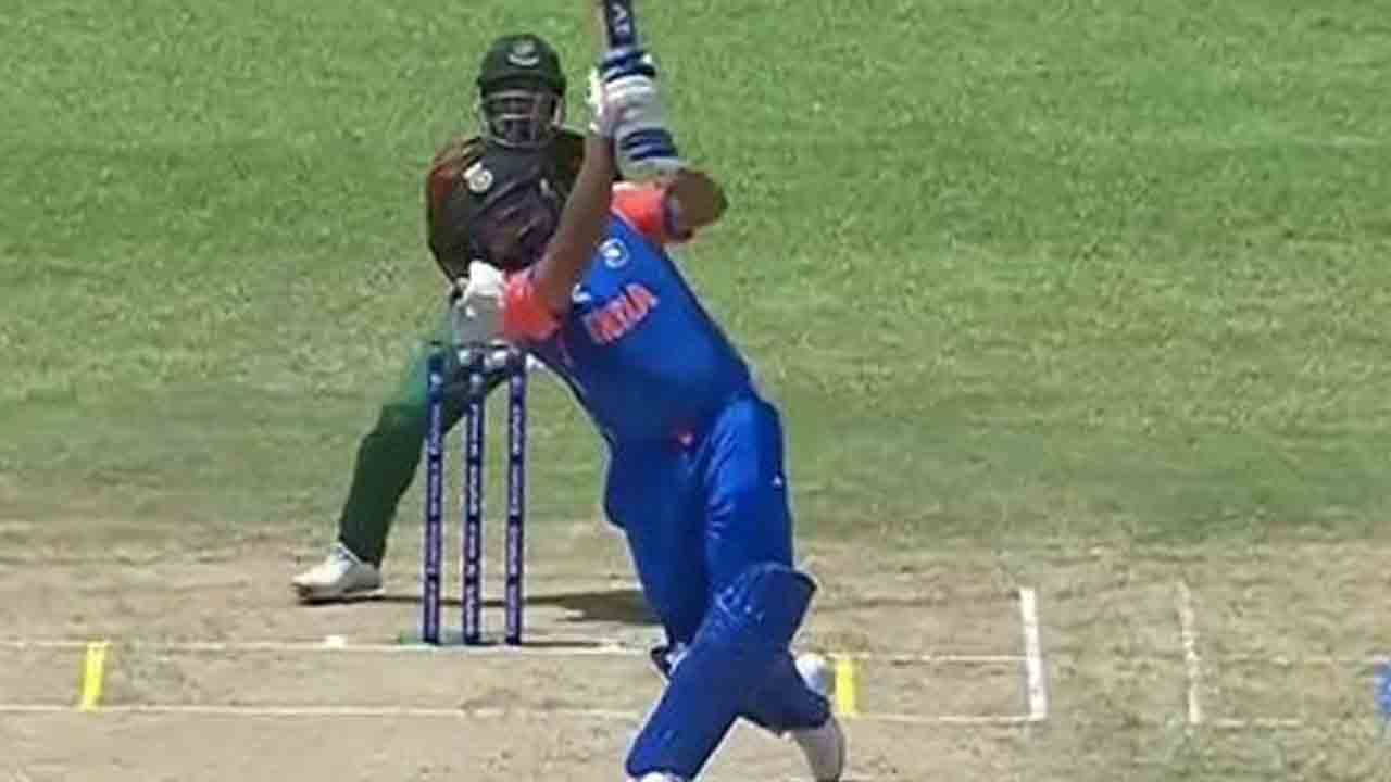 IND vs BAN | రోహిత్ ఔట్.. కోహ్లీ దూకుడు.. ప‌వ‌ర్ ప్లేలో స్కోర్..?