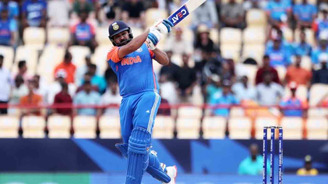 IND vs AUS | సునామీలా చెల‌రేగిన‌ రోహిత్.. ఆసీస్ కొండ‌ను క‌రిగించేనా..?