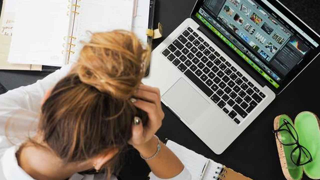 పని ఇవ్వకుండా 20 ఏండ్లుగా జీతం.. కంపెనీపై దావా