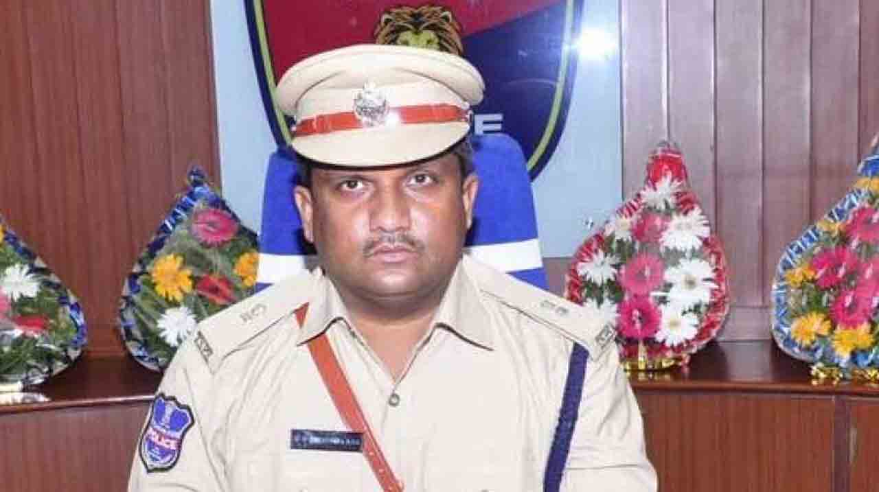 DV Srinivas Rao | ఆసిఫాబాద్ ఎస్పీగా డీవీ శ్రీనివాస్ రావు బాధ్య‌త‌ల స్వీక‌ర‌ణ‌