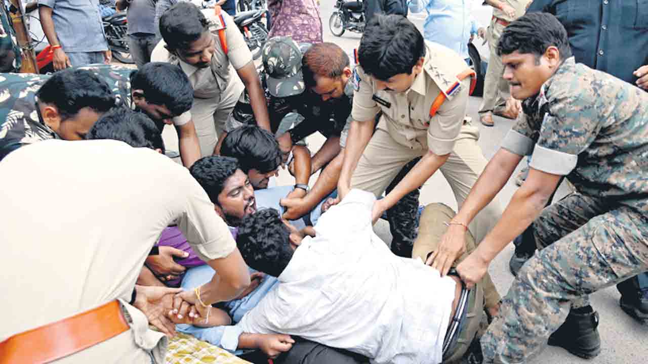 ‘నీట్‌’పై రణం