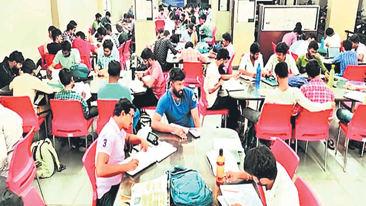 మెగా డీఎస్సీ జరిగేనా..?