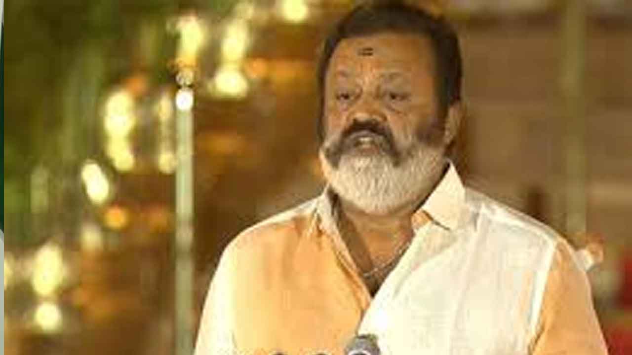 కాంగ్రెస్ నేతలపై కేంద్ర మంత్రి ప్రశంసలు