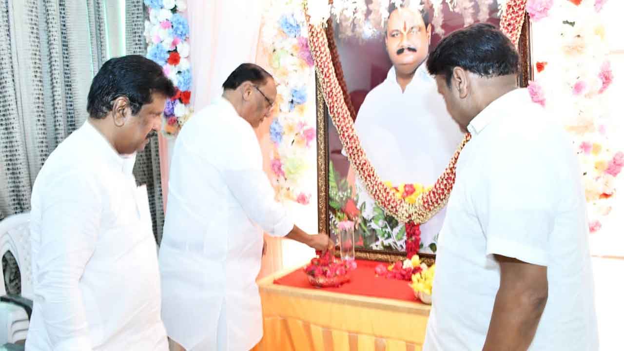 Shankar Yadav | శంకర్ యాదవ్కు నివాళులు అర్పించిన మండలి చైర్మన్ గుత్తా సుఖేందర్ రెడ్డి