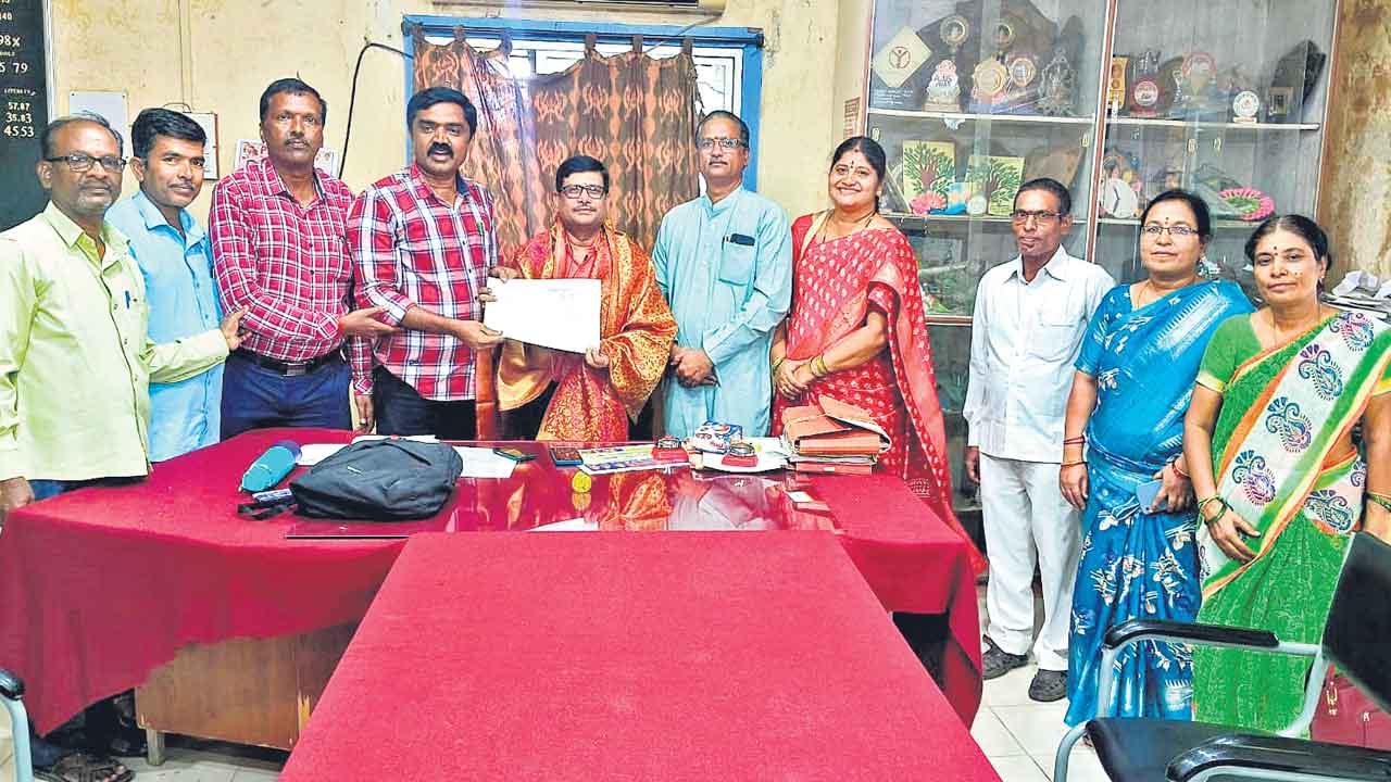 5,962 మందికి స్కూల్‌ అసిస్టెంట్‌గా పదోన్నతి