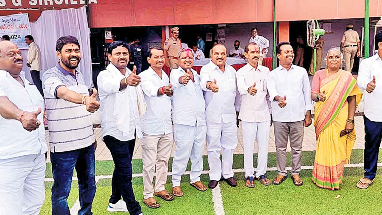 Sircilla | సిరిసిల్ల అర్బన్‌ బ్యాంక్‌ చైర్మన్‌ పీఠం బీఆర్ఎస్‌ కైవసం