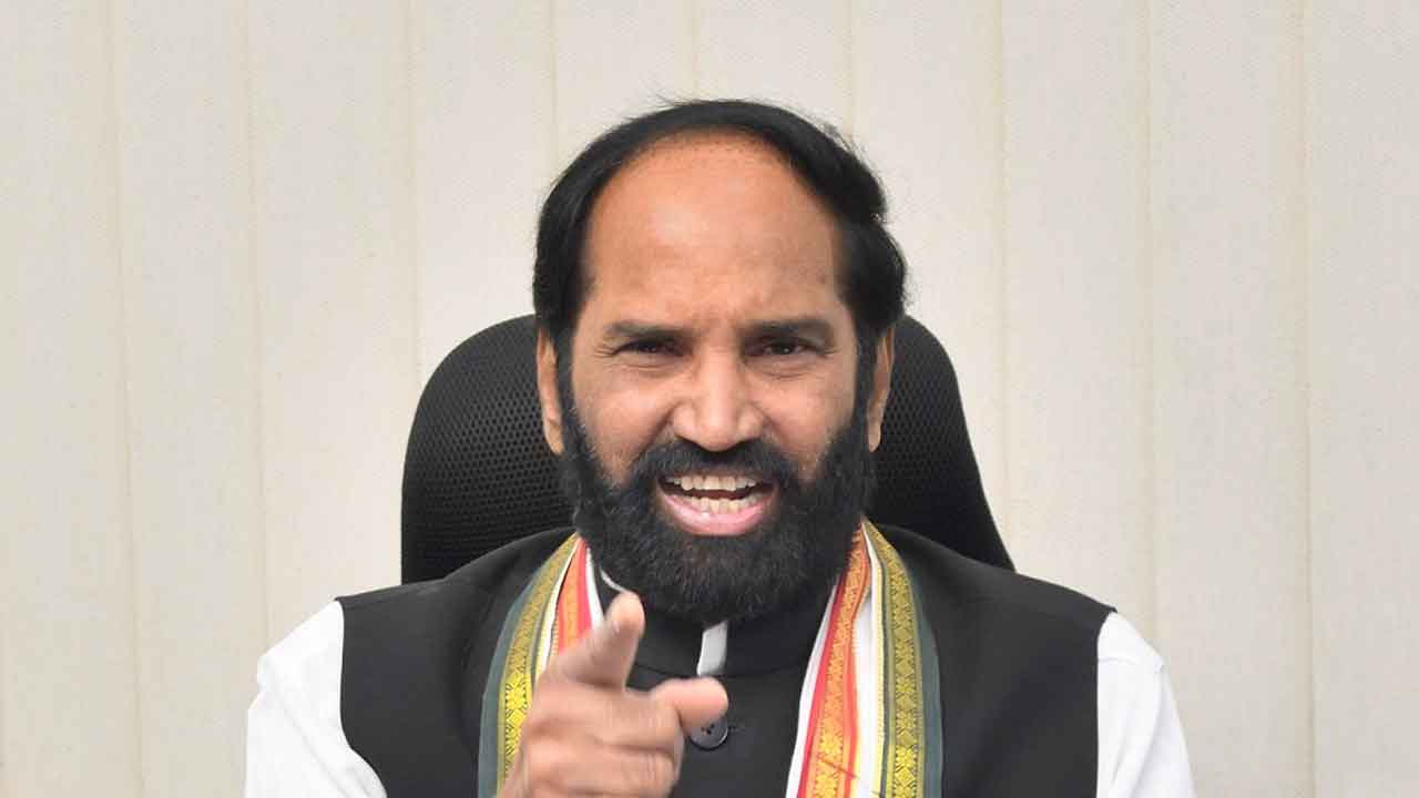 నేడు మేడిగడ్డకు మంత్రి ఉత్తమ్