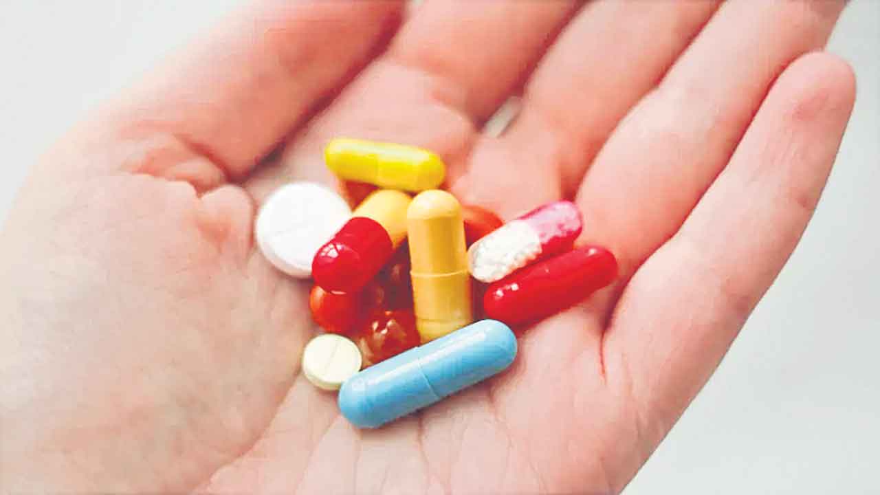 Multivitamin Supplements | మల్టీ విటమిన్లతో ఆయుష్షు పెరగదు.. త్వరగా మరణించే ముప్పు పెరగొచ్చు
