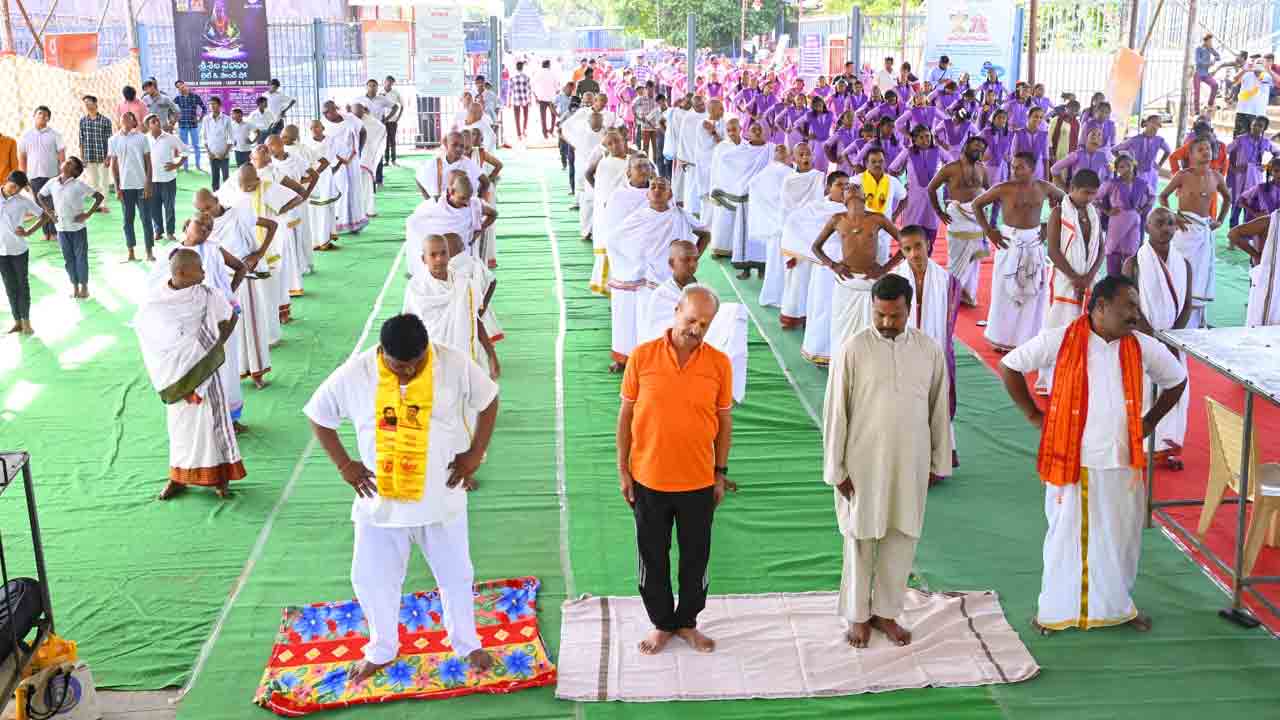 Yoga Srisailam1