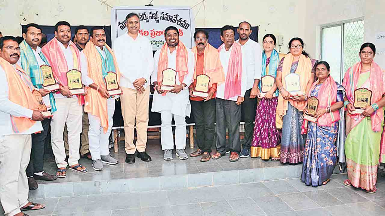 నిధుల కోసం రాజీలేని పోరాటం