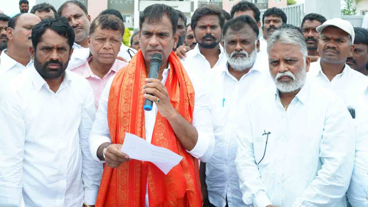 పరదా రాజకీయాలు మానండి..