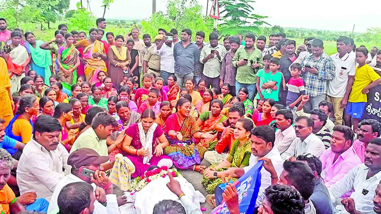 బాధ్యులను అరెస్ట్‌ చేయాల్సిందే..