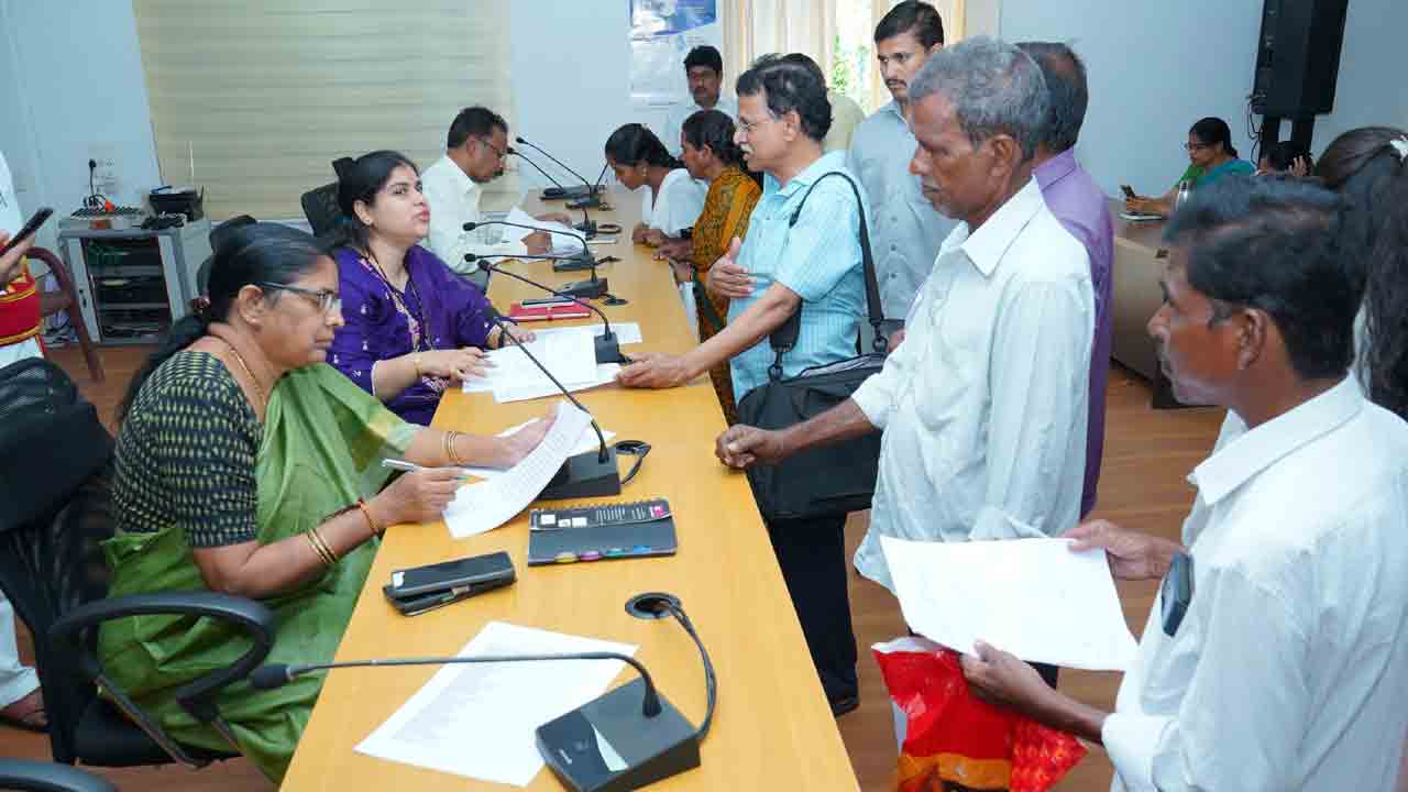 ప్రజావాణికి 118 ఫిర్యాదులు