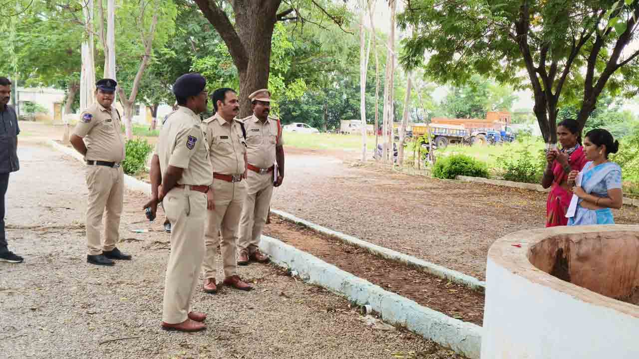 ఫిర్యాదుదారులకు న్యాయం జరిగేలా చూడాలి