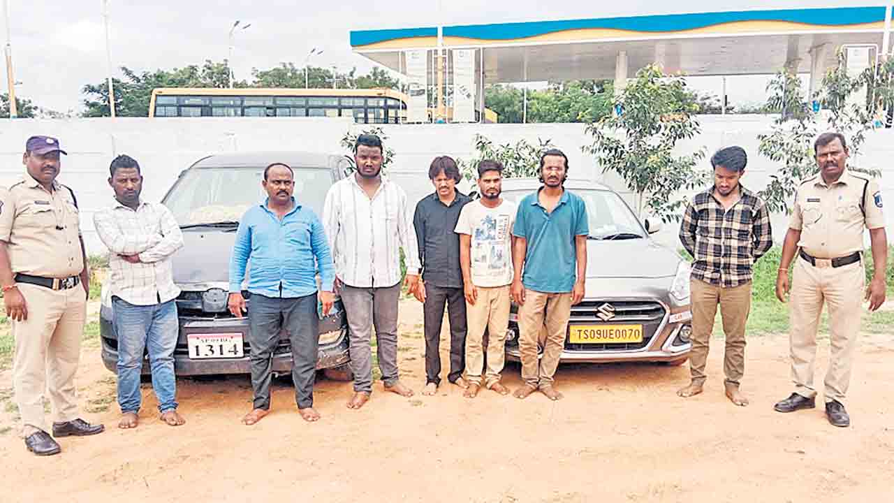 డీజేల హోరు.. అశ్లీల నృత్యాల జోరు