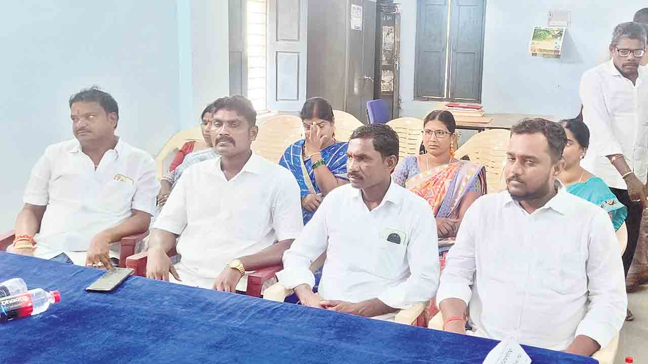 కాంగ్రెస్‌కు షాక్..