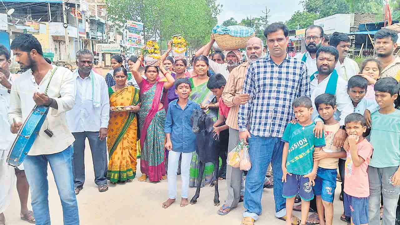 ఘనంగా బోనాల పండుగ