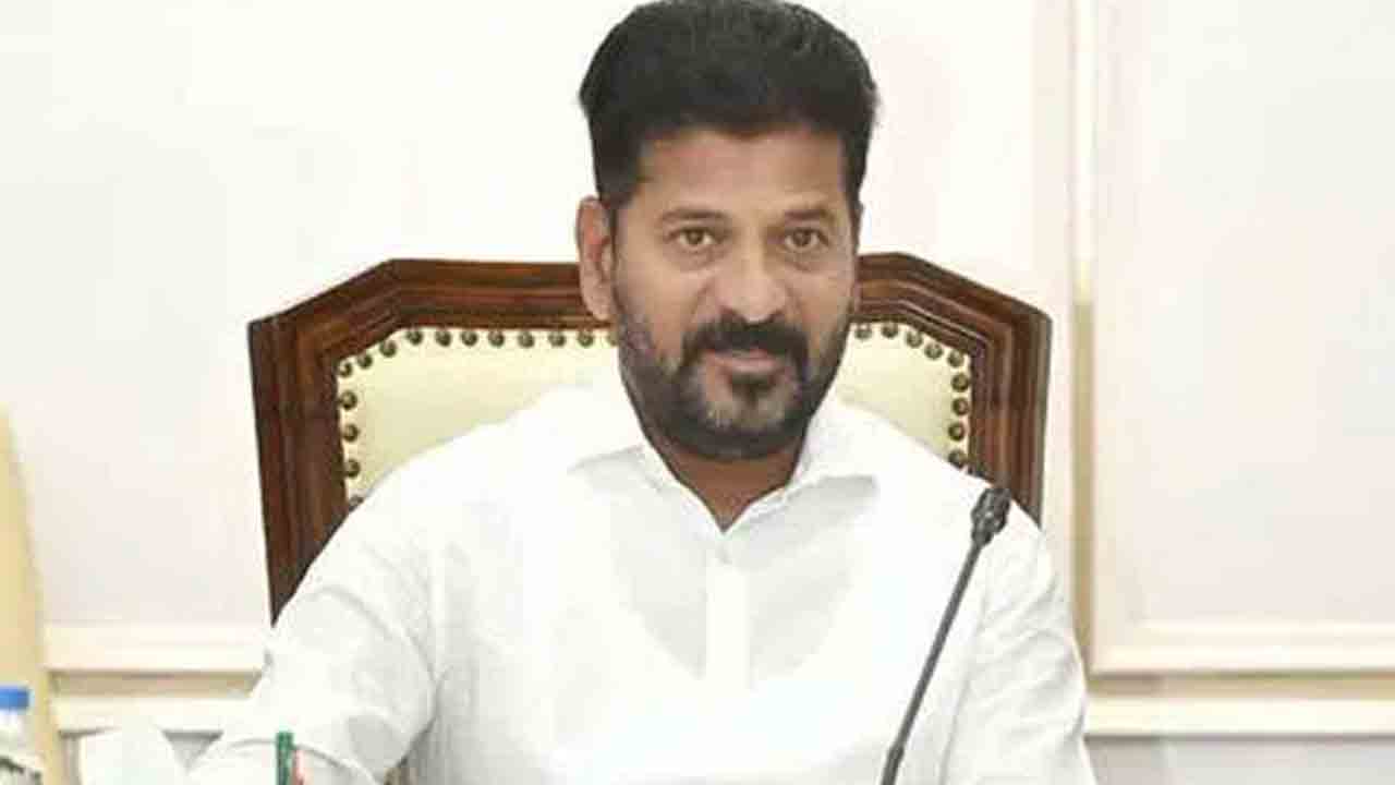 ఉద్యోగాలు అడిగితే నిర్బంధాలా?.. ప్రభుత్వ వైఖరిని ఎండగట్టిన నిరుద్యోగులు