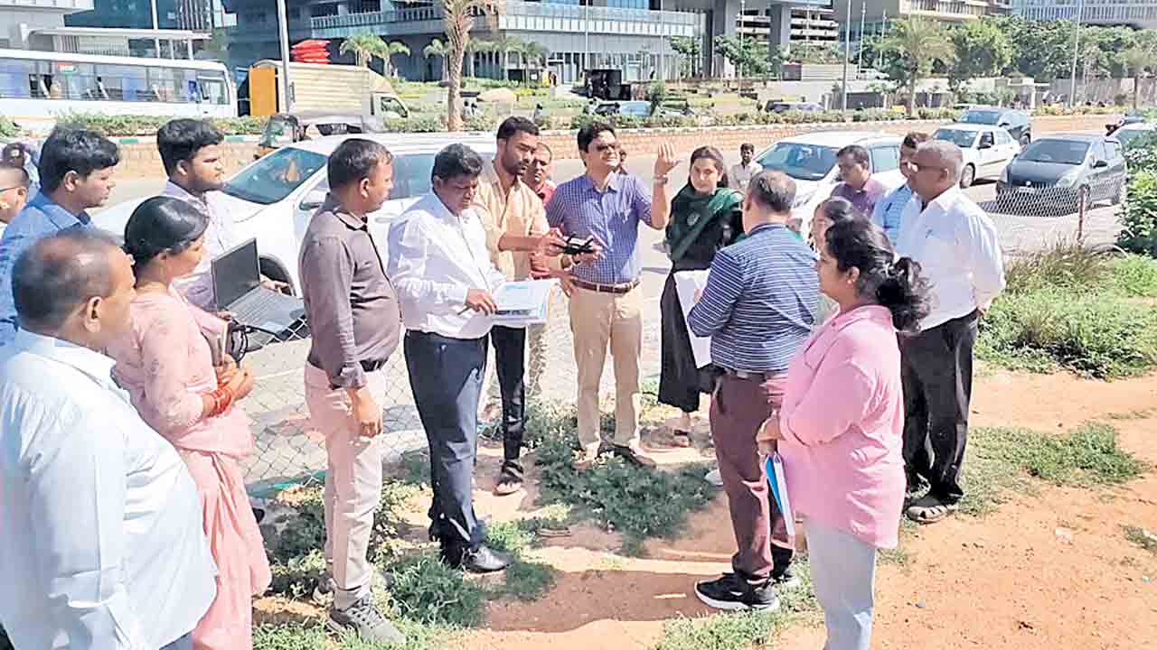 ‘ఎకో పార్కు’ పూర్తి చేయండి..