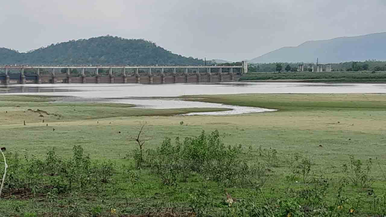 Taliperu Project | తాలిపేరు లేదు నీరు.. వెలవెలబోతున్న ప్రాజెక్టు