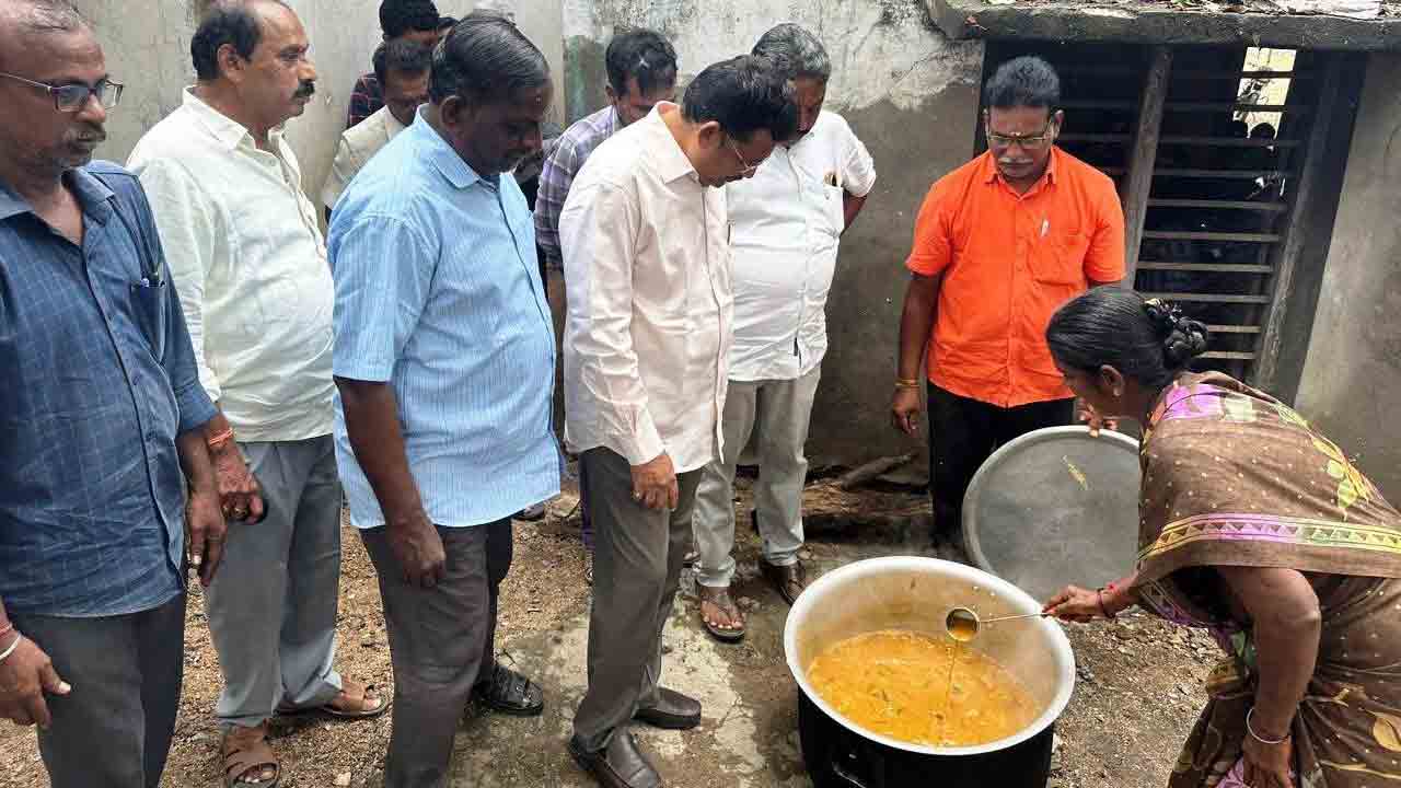 మెనూ తప్పక అమలు చేయాలి