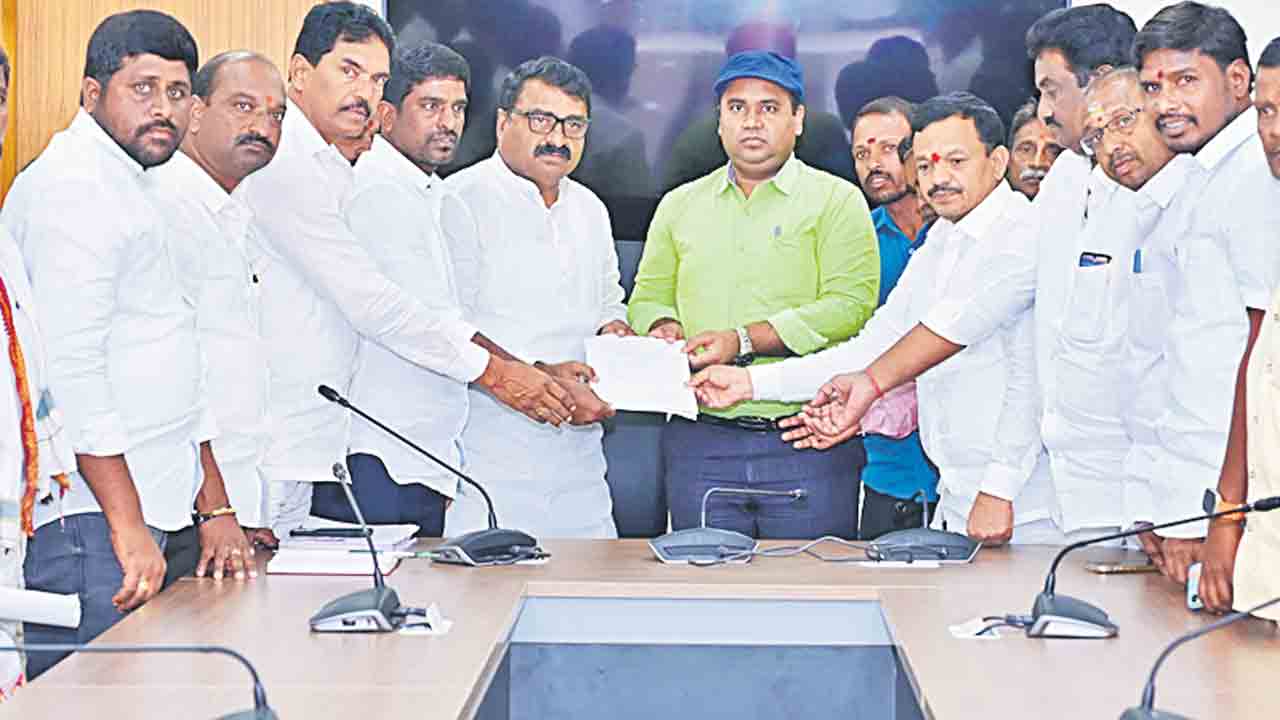 ప్రభుత్వం దృష్టికి తీసుకెళ్లి చర్యలు తీసుకుంటాం