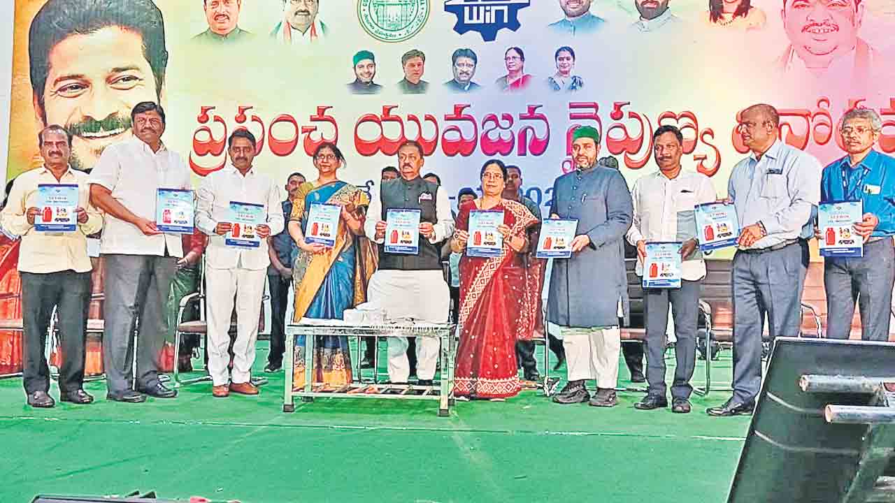 యువతకు స్వయం ఉపాధి అవకాశాలు