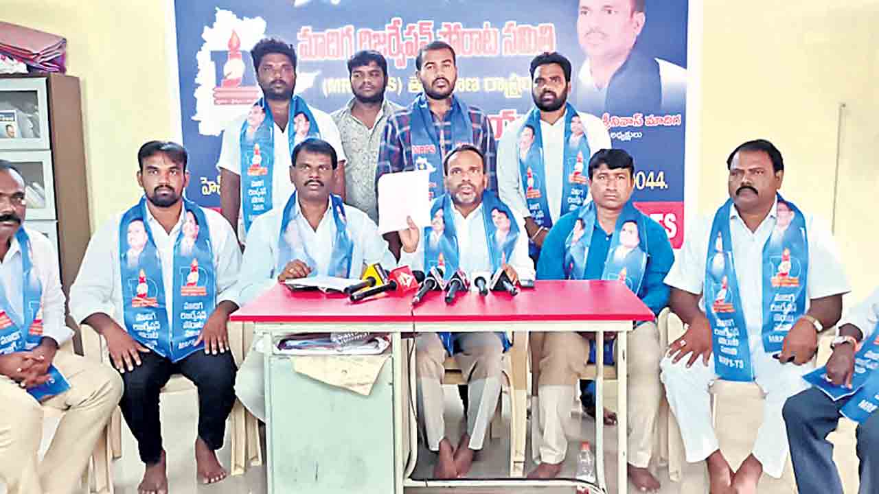 ఎస్సీ వర్గీకరణ కోసం ఢిల్లీలో దీక్షలు