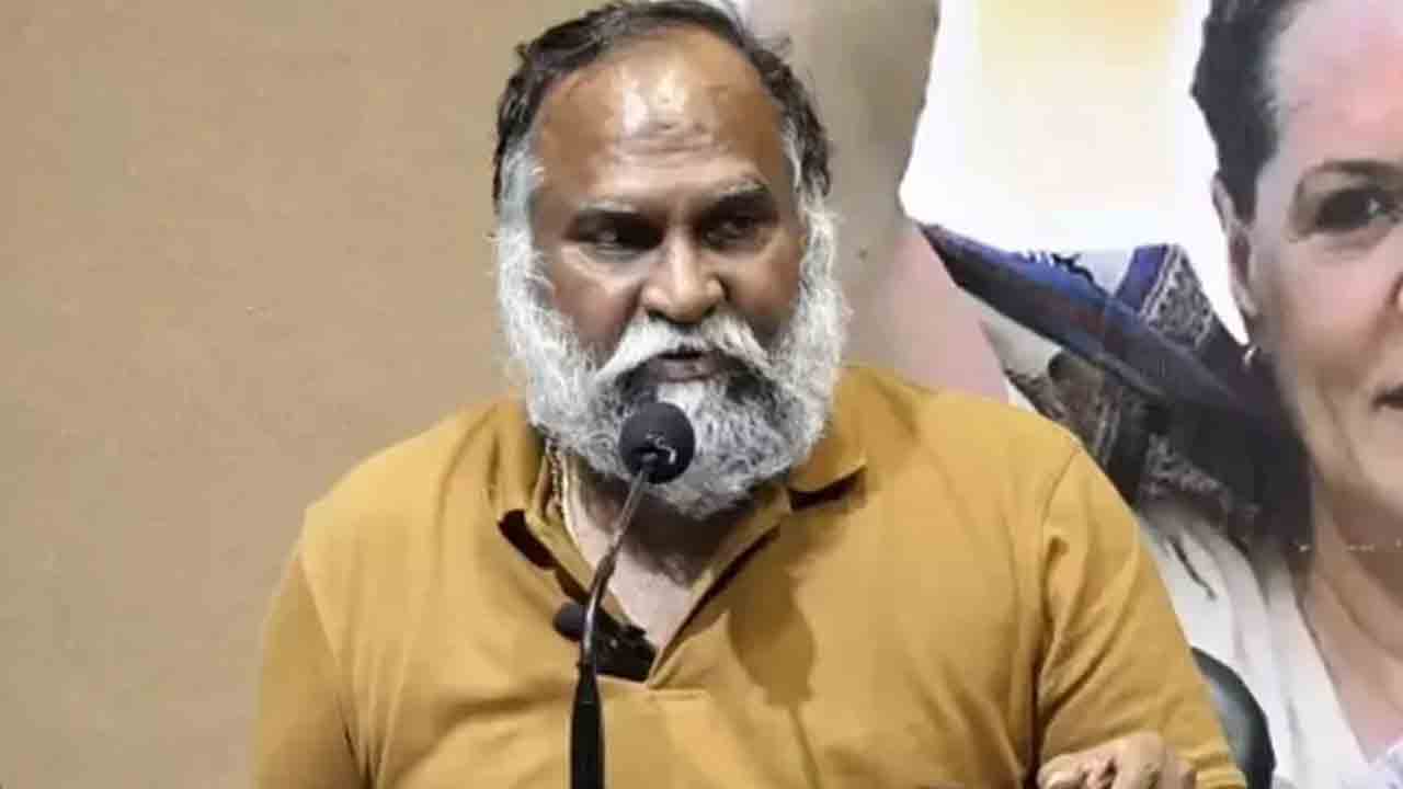 బీజేపీకి చిరు, పవన్‌ ఎలా మద్దతిస్తారు?