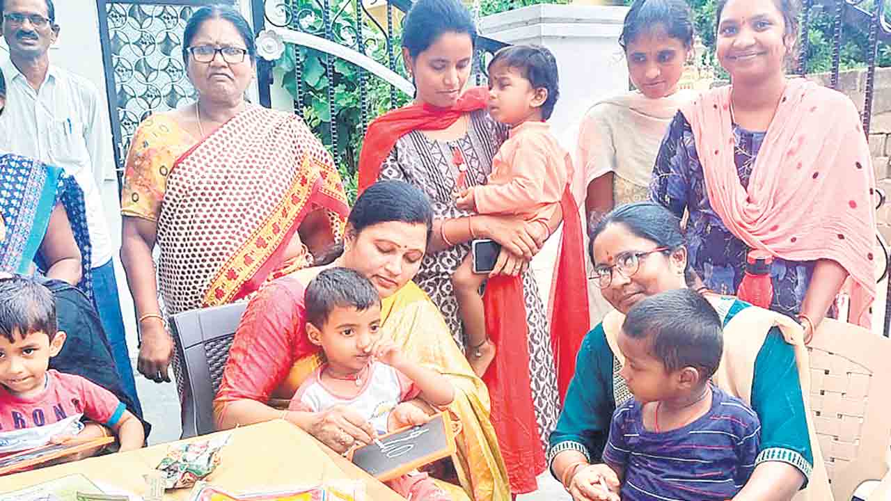 అంగన్‌వాడీ సేవలను సద్వినియోగం చేసుకోవాలి