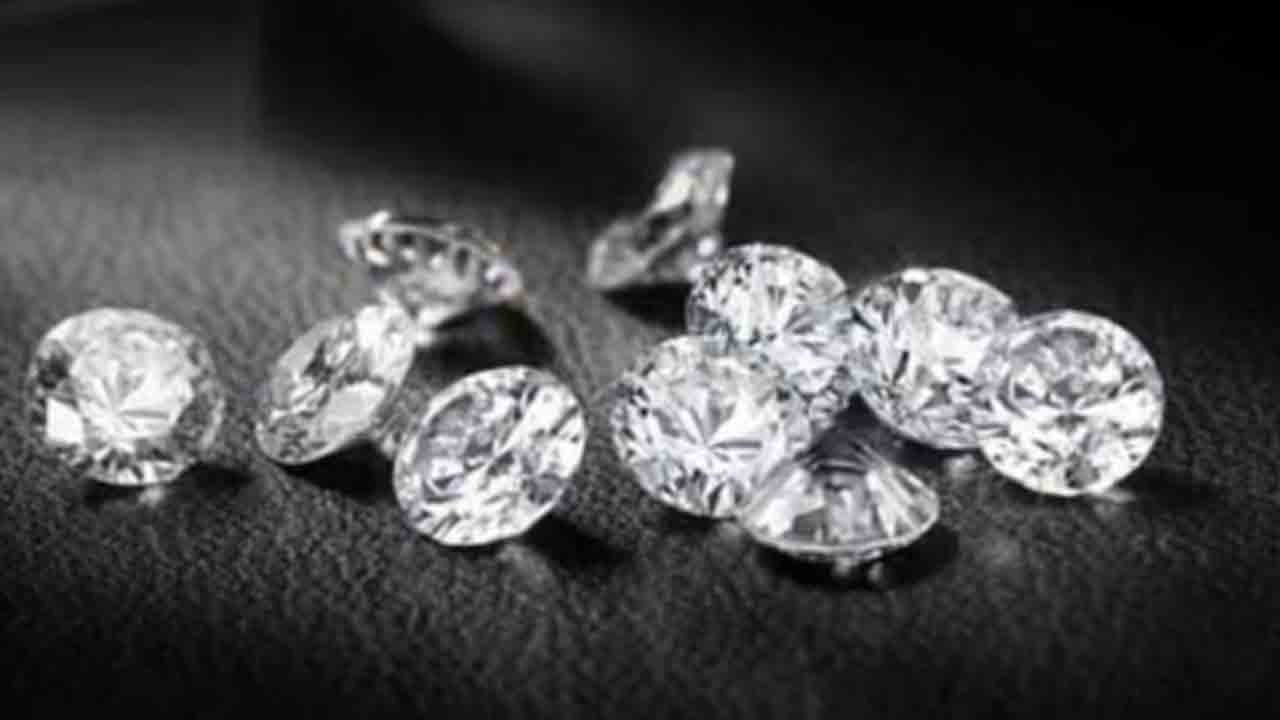 Madhya Pradesh | కూలీకి దొరికిన రూ.80 లక్షల వజ్రం