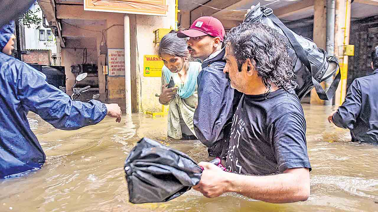 మహారాష్ట్రలో భారీ వర్షాలు