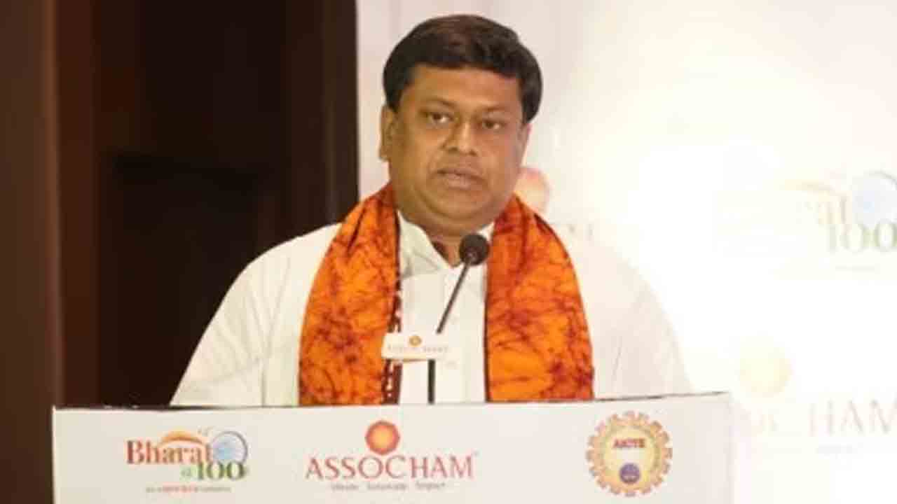 నార్త్‌ బెంగాల్‌పై దుమారం