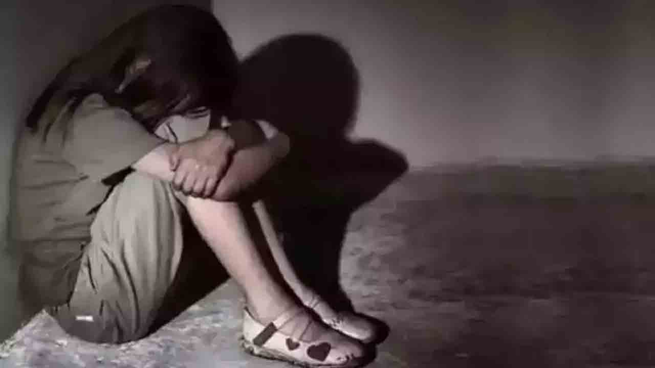 ‘మలక్‌పేట’ ఘటనలో వార్డెన్‌ సస్పెండ్‌