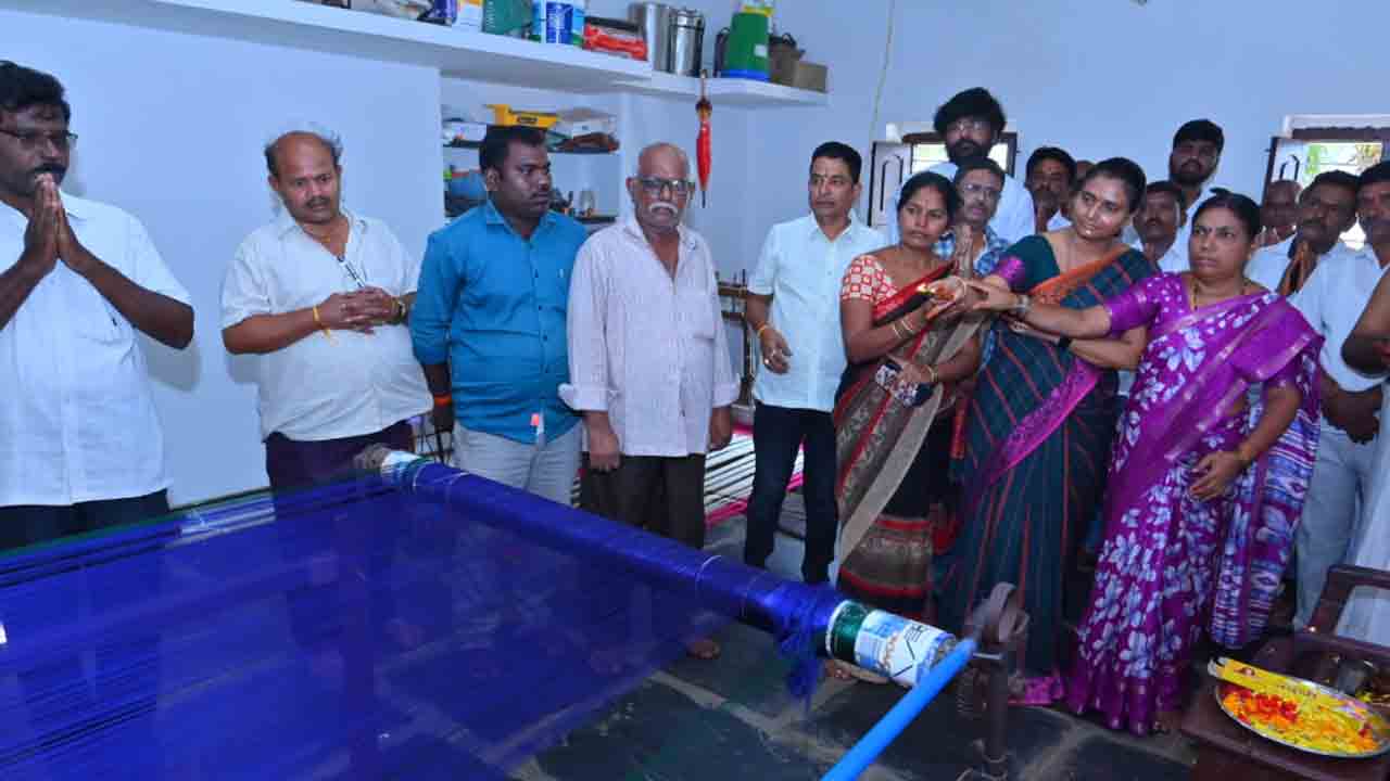 బల్కంపేట ఎల్లమ్మకు గద్వాల చీర