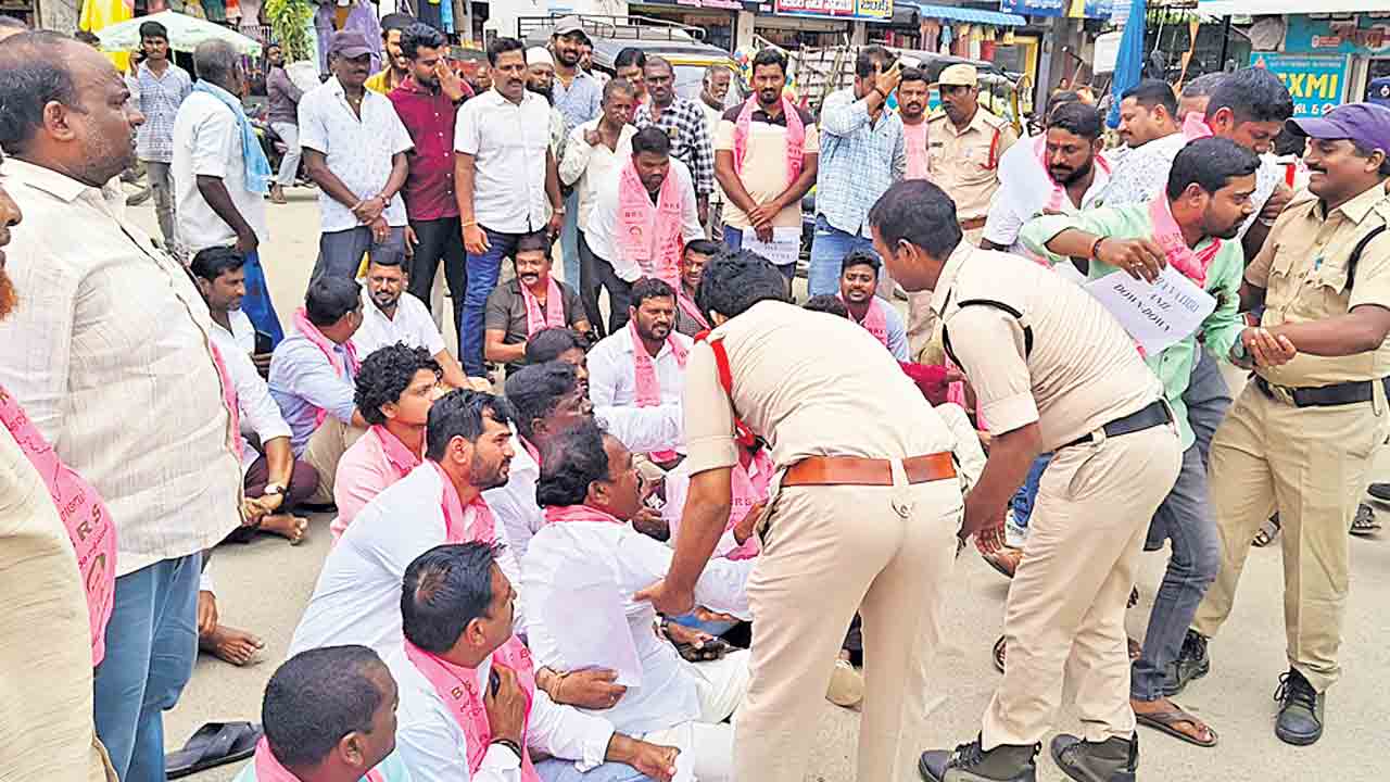 పది రోజులైనా నిందితులను పట్టుకోరా?