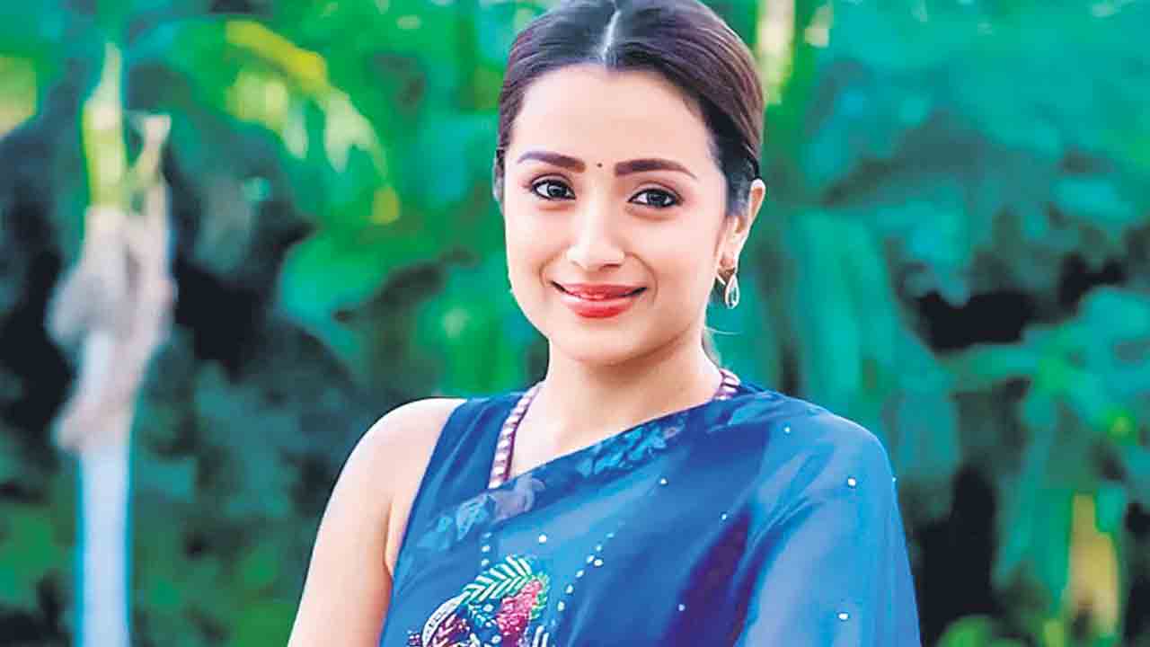 Trisha | 14 ఏళ్ల తర్వాత బాలీవుడ్‌లో రీఎంట్రీ ఇవ్వనున్న చెన్నై సోయగం