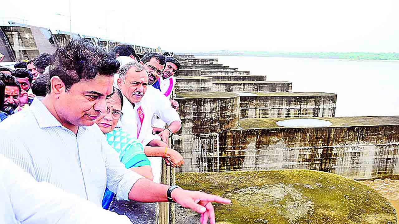 కుట్రటు సాగవిక ఎత్తిపోయాల్సిందే..