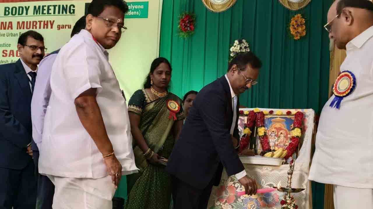 భద్రాద్రి బ్యాంకు సేవలు అభినందనీయం