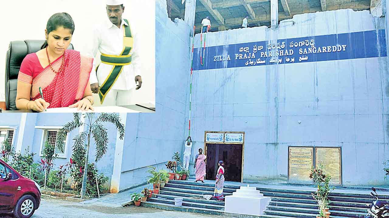 ప్రత్యేకాధికారుల పాలన షురూ