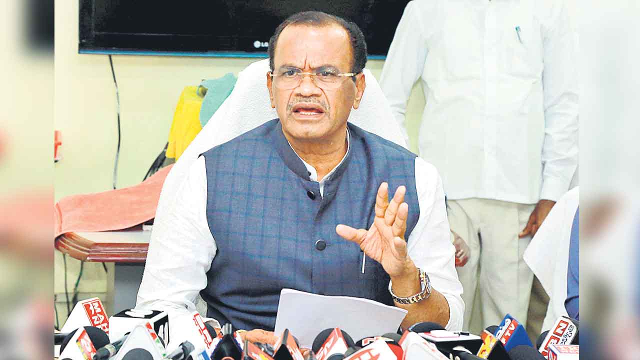 సీఎం విదేశాలకు వెళ్తే నేను చూసుకుంటా!