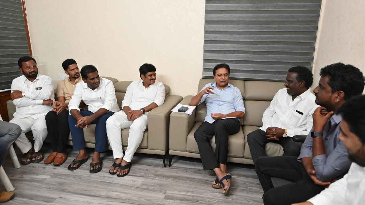 అండగా ఉన్నోళ్లను మరువం