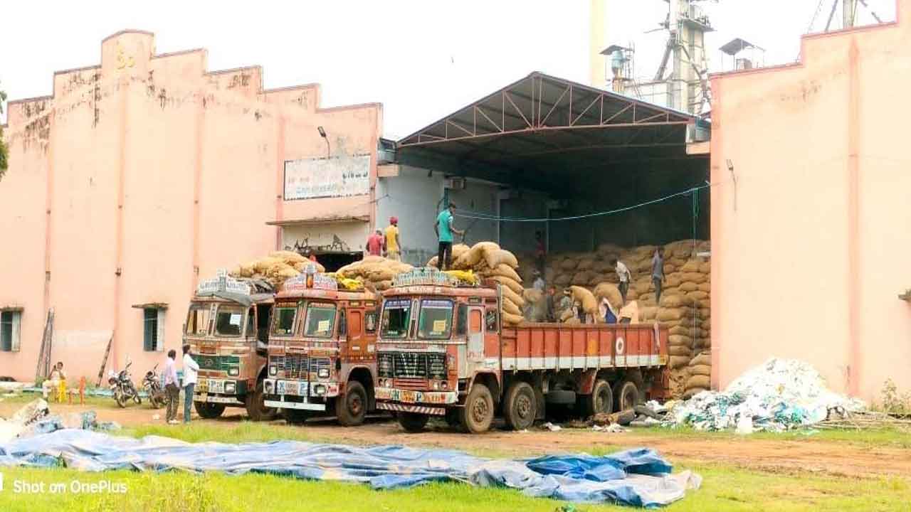 సీఎంఆర్ రికవరీ పేరిట అక్రమ దందా